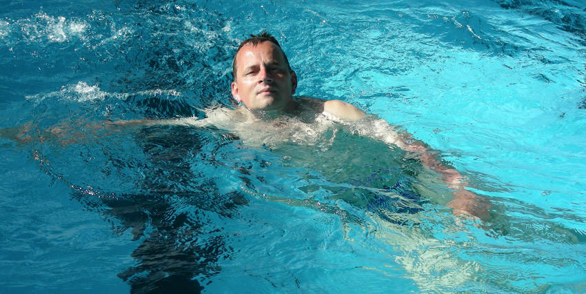 dscn1351_robi_schwimmen