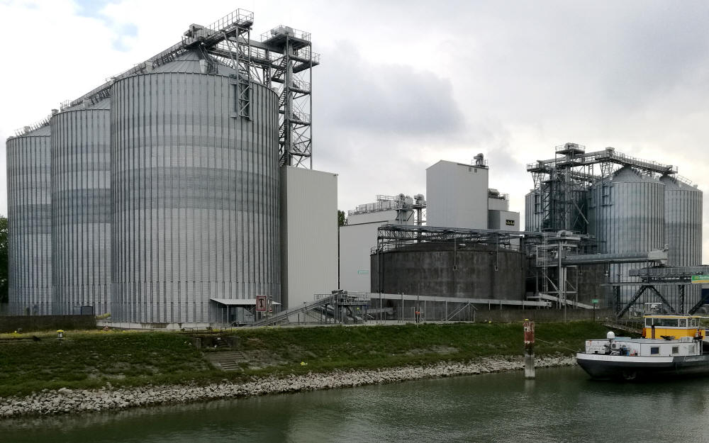 silos
