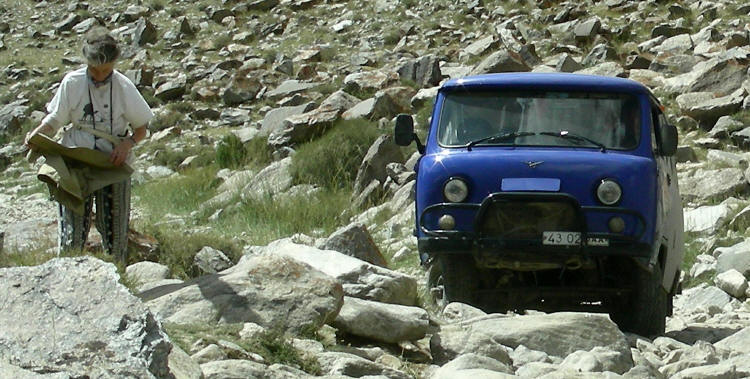 dscn0677_kaethi_neben_auto