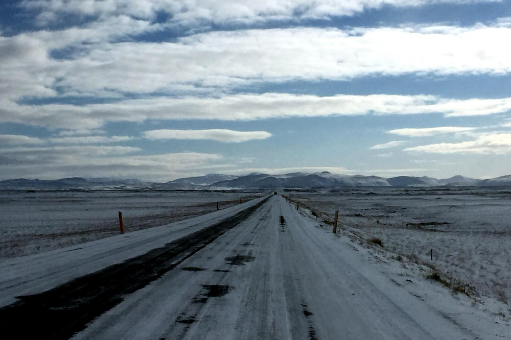 strasse_mit_schnee