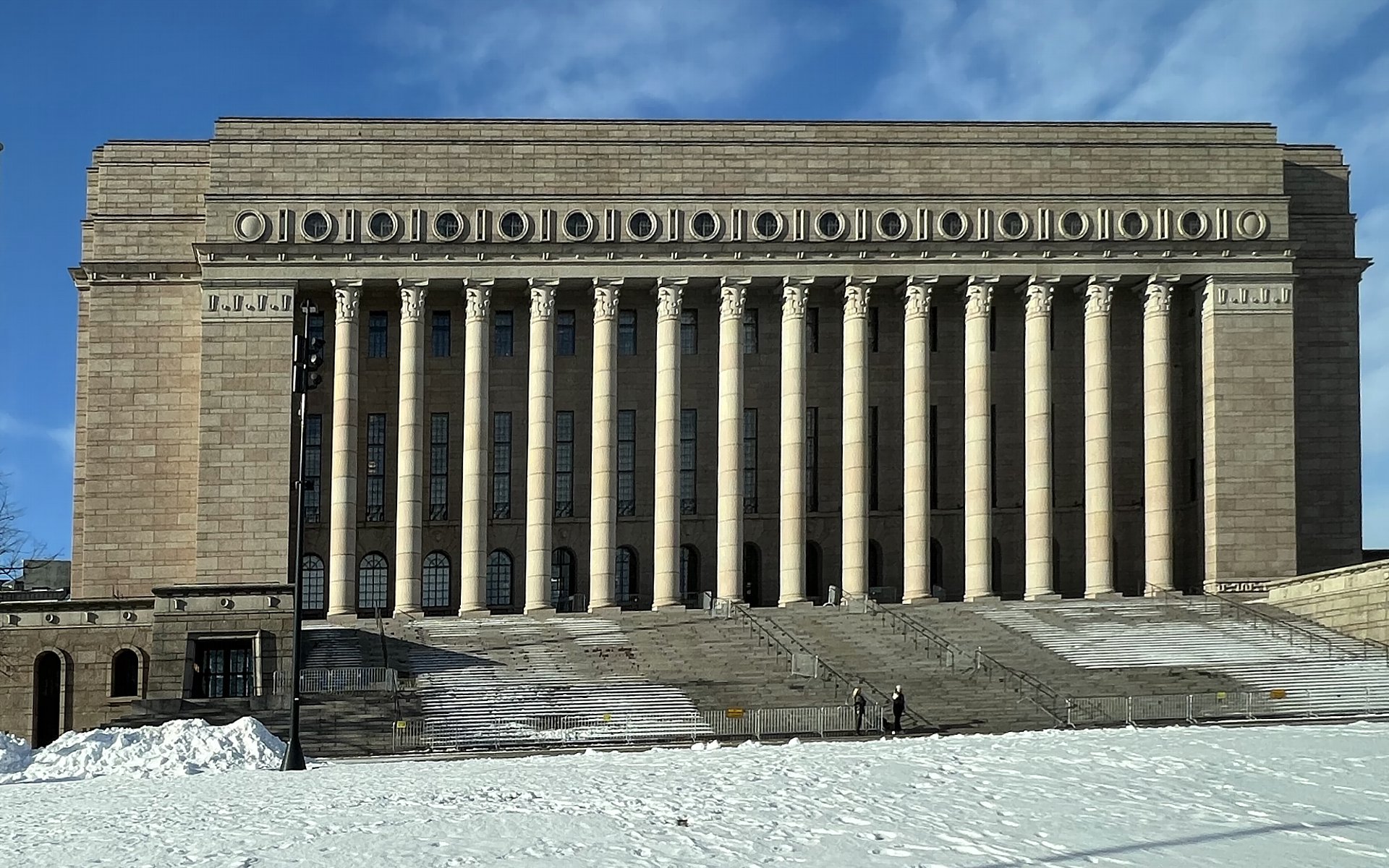 helsinki_parlament