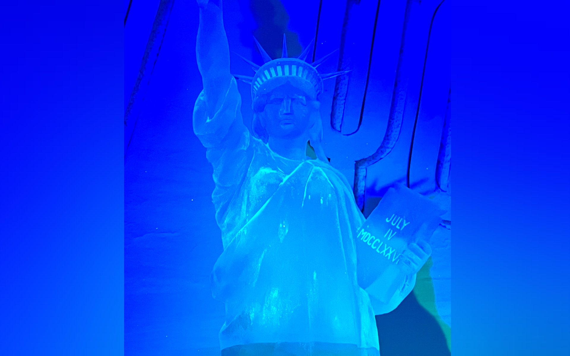 snowvillage_freiheitsstatue